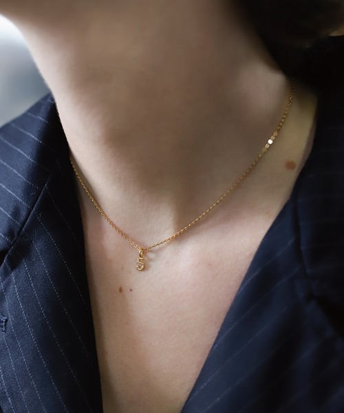 TEN.（テン）の「18KGP ドローイングナンバーチャーム（チャーム・レディース・ゴールド・7/3/2/1/0/4/5/6/8/9）」の7枚目の写真