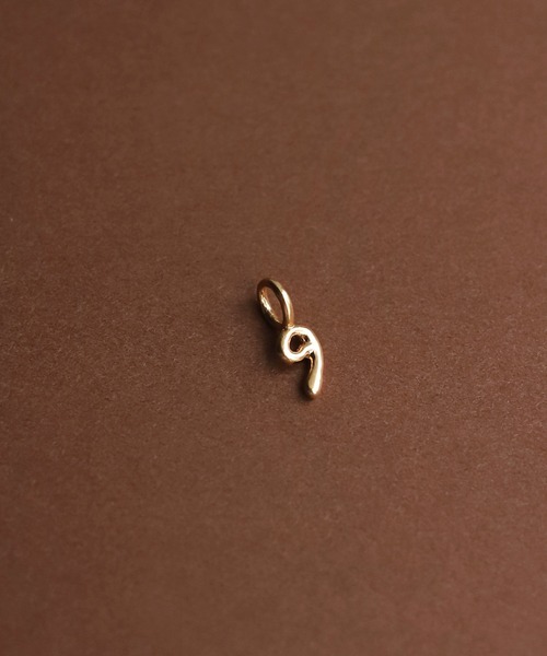 TEN.（テン）の「18KGP ドローイングナンバーチャーム（チャーム・レディース・ゴールド・7/3/2/1/0/4/5/6/8/9）」の21枚目の写真