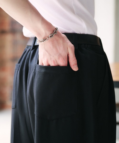 Adoon plain（アドーンプレーン）の「3-TUCK HERRINGBONE WIDE SLACKS / 3タックヘリンボーンワイドバギースラックス（スラックス・メンズ・チャコールグレー/ブラック・SMALL/MEDIUM/LARGE）」の15枚目の写真