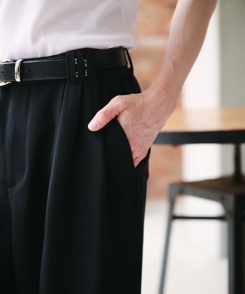 Adoon plain（アドーンプレーン）の「3-TUCK HERRINGBONE WIDE SLACKS / 3タックヘリンボーンワイドバギースラックス（スラックス・メンズ・チャコールグレー/ブラック・SMALL/MEDIUM/LARGE）」の13枚目の写真