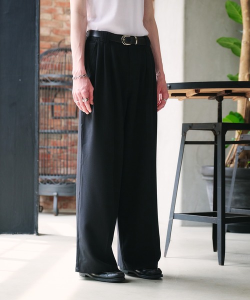 Adoon plain（アドーンプレーン）の「3-TUCK HERRINGBONE WIDE SLACKS / 3タックヘリンボーンワイドバギースラックス（スラックス・メンズ・チャコールグレー/ブラック・SMALL/MEDIUM/LARGE）」の8枚目の写真