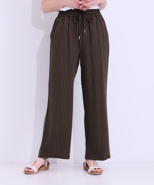 Cutie Blonde(キューティーブロンド)の「【セットアップ可能/ひんやり/吸水速乾】サッカーストライプイージーパンツ(その他パンツ・レディース・ブラウン系その他3/ネイビー系2/ブラック系2・03/02/01/04)」の9枚目の写真