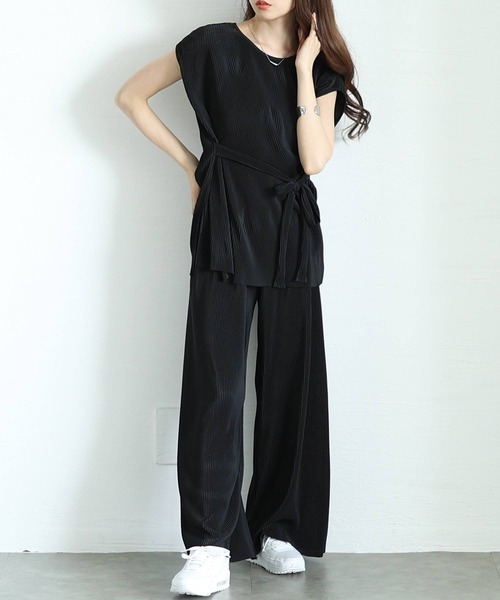 Sawa a la mode(サワアラモード)の「リブカットソー&リブパンツセットアップ(ワンピース・レディース・ブラック/グリーン・FREE)」の1枚目の写真