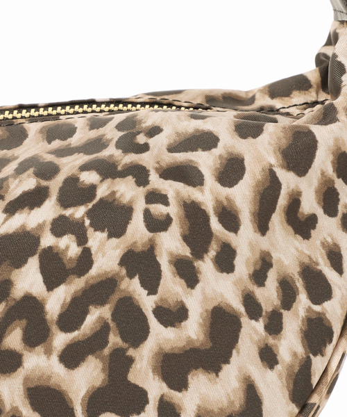 Spick & Span（スピックアンドスパン）の「《WEB限定》VIOLAd’ORO / ヴィオラドーロ BIANCAナイロンショルダー(レオパード)（ショルダーバッグ・レディース・キャメル・FREE）」の2枚目の写真