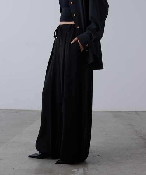 Lui's（ルイス）の「バルーンパンツ（その他パンツ・レディース・モカ/ブラック・FREE）」の2枚目の写真