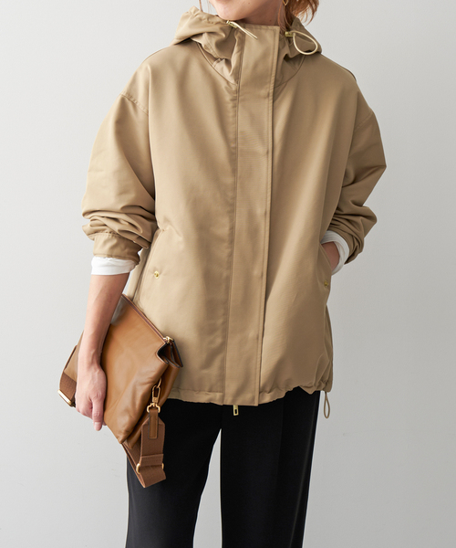 Spick & Span（スピックアンドスパン）の「《WEB限定 / 追加》撥水マウンテンパーカー（マウンテンパーカー・レディース・ベージュ/ブラック・36/38）」の7枚目の写真
