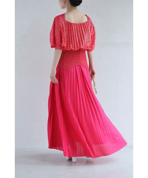 プリーツカットソーと花咲くチューブトップワンピースの2点セット【set