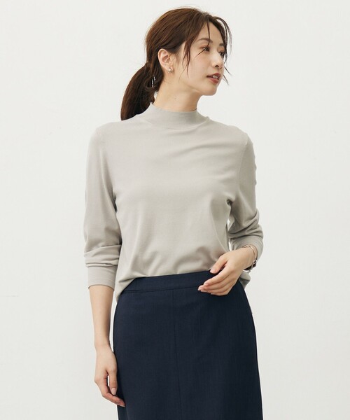 J.PRESS Ladies(J.プレス レディス)の「【人気のため新色追加】PRINCE ハイネック ニット(ニット/セーター・レディース・ライトグレー系/ベージュ系/ダルブルー系/ブラック系/イエロー系/ホワイト系/ベージュ系1/ライトグリーン/ふじ色系/ピンク系2・SMALL)」の4枚目の写真