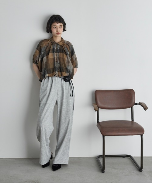 THE YOn(ザヨン)の「フリルベルト付きスウェットイージーパンツ(スウェットパンツ・レディース・グレー/ピンク/カーキブラウン・FREE)」の22枚目の写真