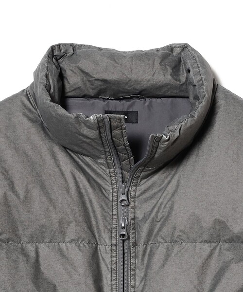 BEAMS（ビームス）の「ワイドフィット フェード ダウンベスト（ベスト・メンズ・グレー/オリーブ・XL/L/M/S）」の13枚目の写真