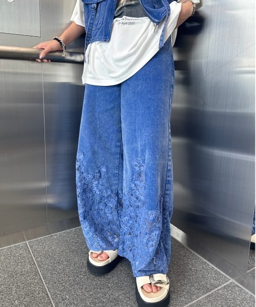 アメリヴィンテージ　LACE DOCKING FADE DENIM PANTS LACE DOCKING FADE DENIM PANTS（デニムパンツ）｜Ameri（アメリ