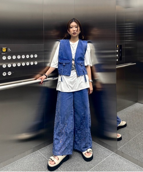 LACE DOCKING FADE DENIM PANTS（デニムパンツ）｜Ameri（アメリ