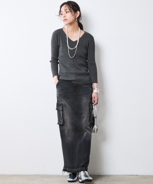 CHIC STYLE(シックスタイル)の「7分袖Vネックニットプルオーバー<大きいサイズ有>シックスタイル(ニット/セーター・レディース・グリーン系/ブラック/チャコールグレー・3L/L/LL/M/5L/4L)」の4枚目の写真