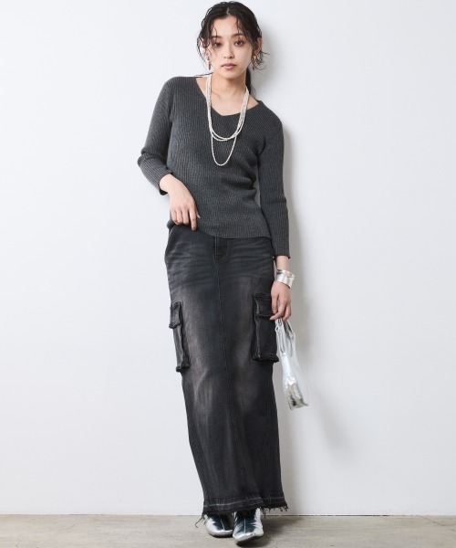 CHIC STYLE(シックスタイル)の「7分袖Vネックニットプルオーバー<大きいサイズ有>シックスタイル(ニット/セーター・レディース・グリーン系/ブラック/チャコールグレー・3L/L/LL/M/5L/4L)」の5枚目の写真