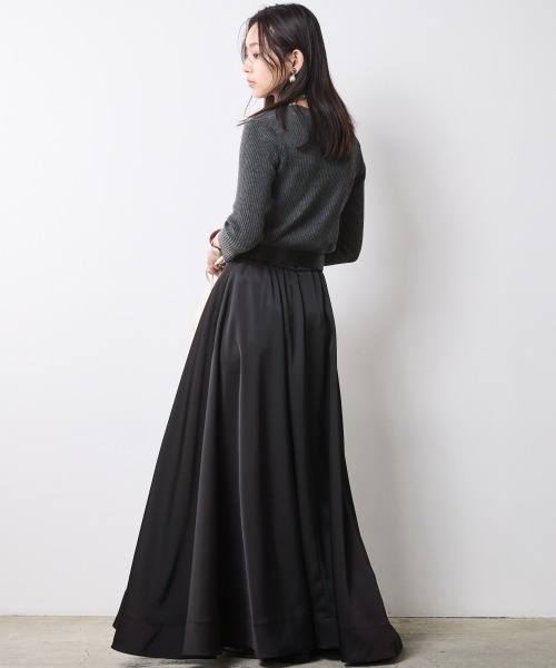 CHIC STYLE(シックスタイル)の「7分袖Vネックニットプルオーバー<大きいサイズ有>シックスタイル(ニット/セーター・レディース・グリーン系/ブラック/チャコールグレー・3L/L/LL/M/5L/4L)」の17枚目の写真