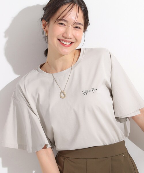 DRESKIP（ドレスキップ）の「【S-LL/ひんやり/二の腕カバー】華やかさをプラスする お袖フリルTシャツ（Tシャツ/カットソー・レディース・ベージュ系その他3/チャコールグレー/オフホワイト/ブラック系/ホワイト系7/グリーン系その他5・01/04/03/02）」の5枚目の写真