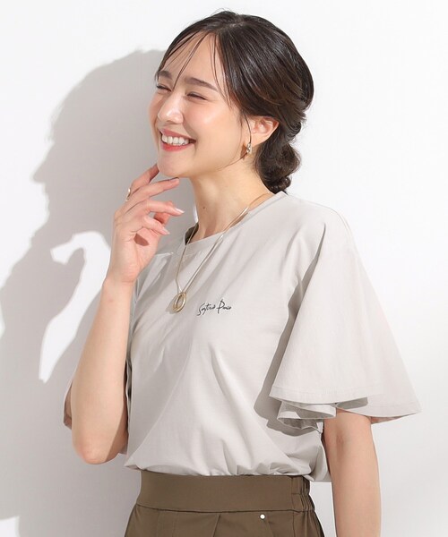 DRESKIP（ドレスキップ）の「【S-LL/ひんやり/二の腕カバー】華やかさをプラスする お袖フリルTシャツ（Tシャツ/カットソー・レディース・ベージュ系その他3/チャコールグレー/オフホワイト/ブラック系/ホワイト系7/グリーン系その他5・01/04/03/02）」の9枚目の写真