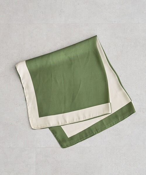 Green　Parks（グリーンパークス）の「・スクエアパターンスカーフ 70×70（バンダナ/スカーフ・レディース・レッド/グリーン・FREE）」の2枚目の写真