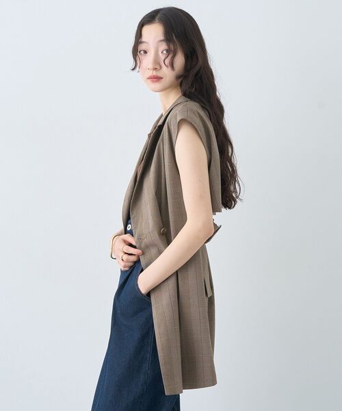 earth music&ecology(アースミュージックアンドエコロジー)の「ショートジレンチ(トレンチコート・レディース・ベージュ/ブラック/ブラウン系その他4・FREE)」の13枚目の写真