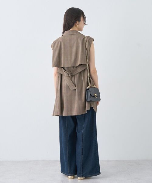 earth music&ecology(アースミュージックアンドエコロジー)の「ショートジレンチ(トレンチコート・レディース・ベージュ/ブラック/ブラウン系その他4・FREE)」の17枚目の写真