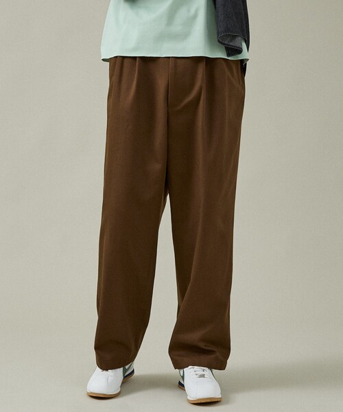 ABAHOUSE（アバハウス）の「2タック チノワイドパンツ / イージーパンツ（チノパンツ・メンズ・ブラウン/ブラック/オフホワイト/ベージュ・46/48）」の8枚目の写真
