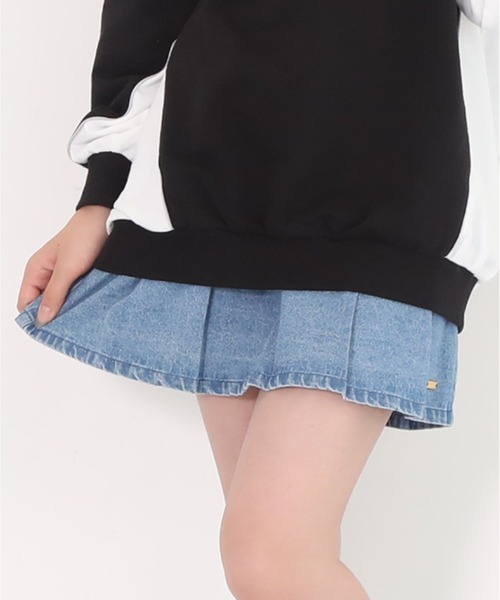 PINKHUNT(ピンクハント)の「PINKHUNT ピンクハント ブラストプリーツスカート 0877K(デニムスカート・キッズ・カーキ/ブルー・120cm/130cm/140cm/150cm/160cm)」の2枚目の写真