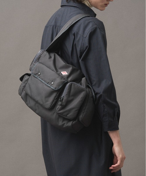 DANTON（ダントン）の「POLYESTER TAFFETA SHOULDER BAG〈LA DEFENSE 