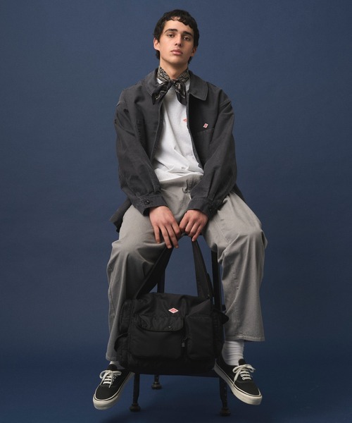 DANTON（ダントン）の「POLYESTER TAFFETA SHOULDER BAG〈LA DEFENSE 