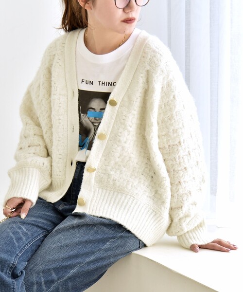quaranciel（カランシエル）の「quaranciel:〈手洗い可能〉透かし編み Vネック コンパクト ドルマン ニット カーディガン（カーディガン/ボレロ・レディース・ホワイト/ライトグレー/ライトブルー/ブラウン/ブラック・ONE SIZE）」の2枚目の写真