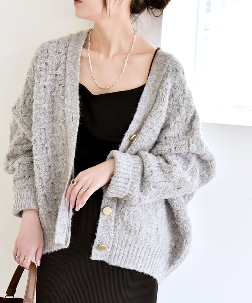 quaranciel:〈手洗い可能〉透かし編み Vネック コンパクト ドルマン