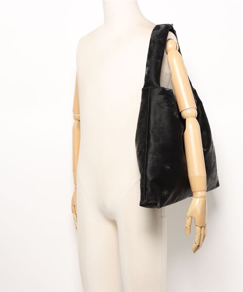 Gready Brilliant（グレディブリリアン）の「ベロア調トート（トートバッグ・レディース・ブラック/ブラウン・FREE）」の7枚目の写真