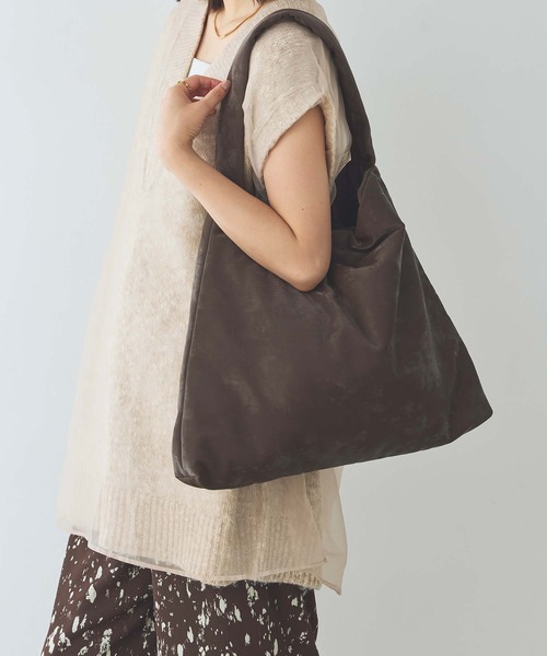 Gready Brilliant（グレディブリリアン）の「ベロア調トート（トートバッグ・レディース・ブラック/ブラウン・FREE）」の8枚目の写真