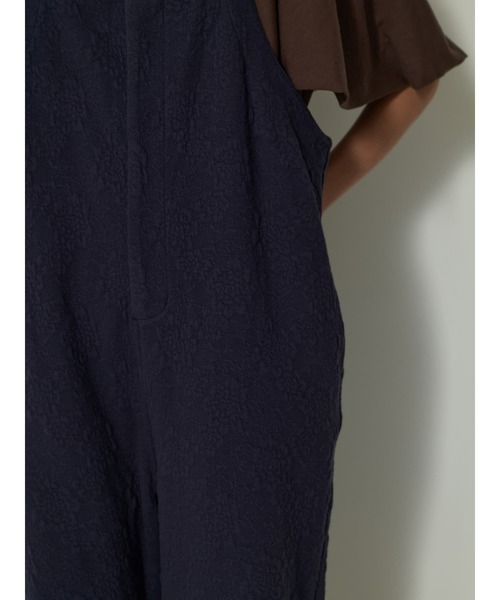 Brown&Street(ブラウンアンドストリート)の「ジャガードフラワーオーバーオール(サロペット/オーバーオール・レディース・ブラック/ネイビー・FREE)」の5枚目の写真