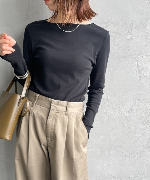 HANES（ヘインズ）の「【WEB限定】[HANES/ヘインズ] COMFORT WARM クルーネックロングスリーブTシャツ（Tシャツ/カットソー・レディース・ホワイト/ブラック・F）」の2枚目の写真
