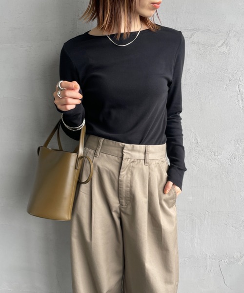 HANES（ヘインズ）の「【WEB限定】[HANES/ヘインズ] COMFORT WARM クルーネックロングスリーブTシャツ（Tシャツ/カットソー・レディース・ホワイト/ブラック・F）」の13枚目の写真