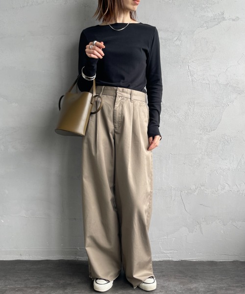 HANES（ヘインズ）の「【WEB限定】[HANES/ヘインズ] COMFORT WARM クルーネックロングスリーブTシャツ（Tシャツ/カットソー・レディース・ホワイト/ブラック・F）」の15枚目の写真