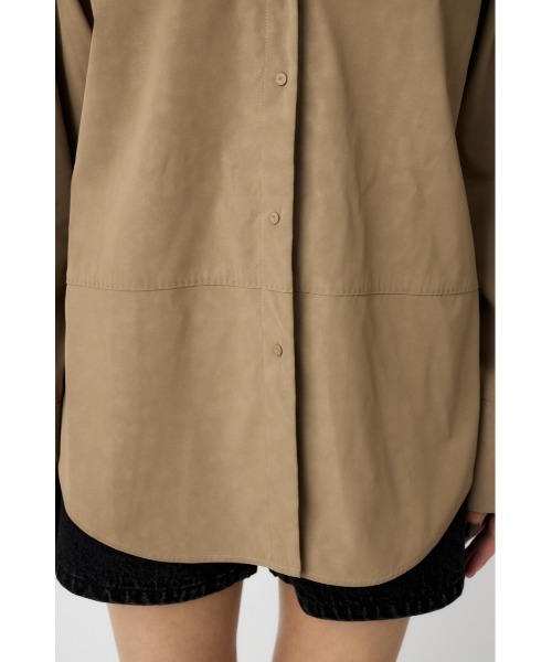 MOUSSY(マウジー)の「F/LEATHER シャツ(シャツ/ブラウス・レディース・ブラウン/ライトベージュ・FREE)」の12枚目の写真