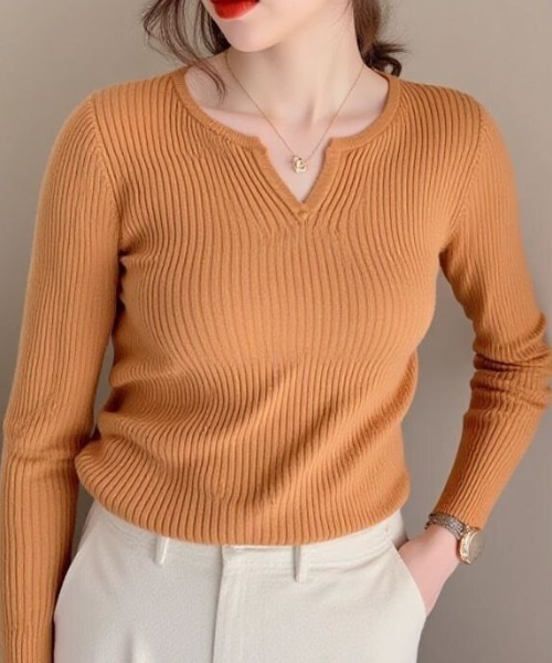 cammie(キャミー)の「キーネックリブニット(ニット/セーター・レディース・ブラック/ライトグレー/キャメル・F)」の3枚目の写真