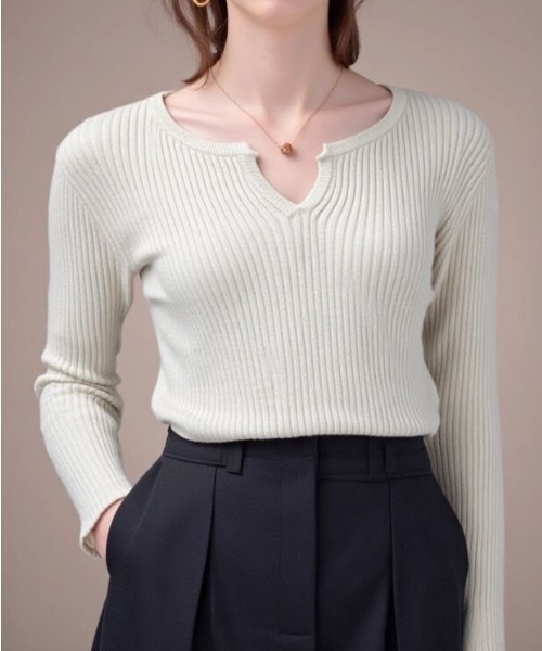 cammie(キャミー)の「キーネックリブニット(ニット/セーター・レディース・ブラック/ライトグレー/キャメル・F)」の2枚目の写真