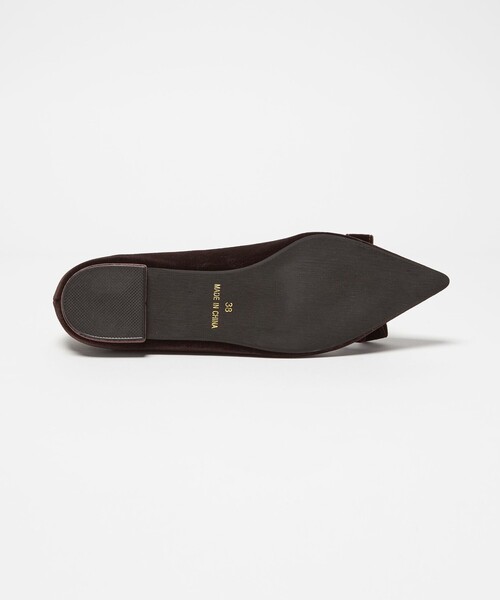BEAUTY&YOUTH UNITED ARROWS（ビューティーアンドユースユナイテッドアローズ）の「ベルベット リボン Vカット フラットシューズ（パンプス・レディース・ダークブラウン・36/36h/37/37h）」の13枚目の写真