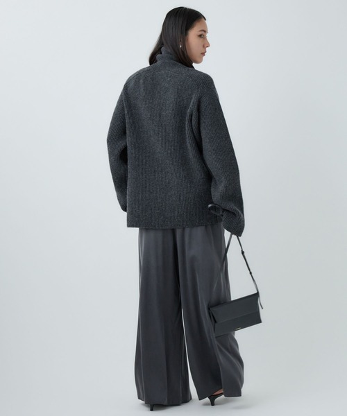 Chaos（カオス）の「Chaos(カオス)/ ◇大草直子さん着用◇　リズニット（ニット/セーター・レディース・チャコールグレー/バーガンディー・FREE）」の7枚目の写真