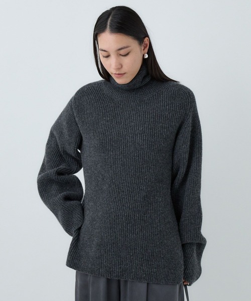 Chaos（カオス）の「Chaos(カオス)/ ◇大草直子さん着用◇　リズニット（ニット/セーター・レディース・チャコールグレー/バーガンディー・FREE）」の8枚目の写真