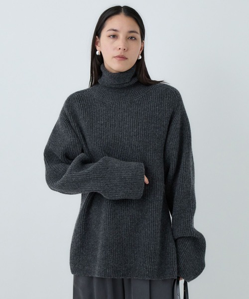 Chaos（カオス）の「Chaos(カオス)/ ◇大草直子さん着用◇　リズニット（ニット/セーター・レディース・チャコールグレー/バーガンディー・FREE）」の9枚目の写真