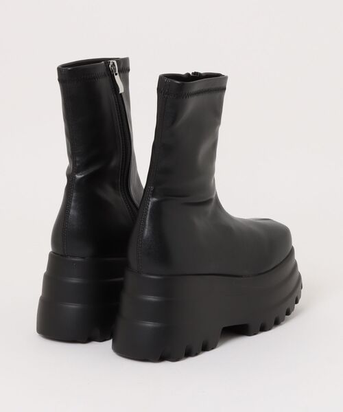 one way（ワンウェイ）の「トリプルソールショートブーツ（ブーツ・レディース・ブラック/ブラック系その他・MEDIUM/LARGE/SMALL）」の11枚目の写真