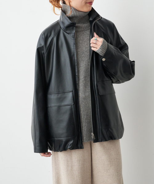 Spick & Span（スピックアンドスパン）の「フェイクレザースタンドカラーブルゾン（ブルゾン・レディース・ブラック・FREE）」の3枚目の写真