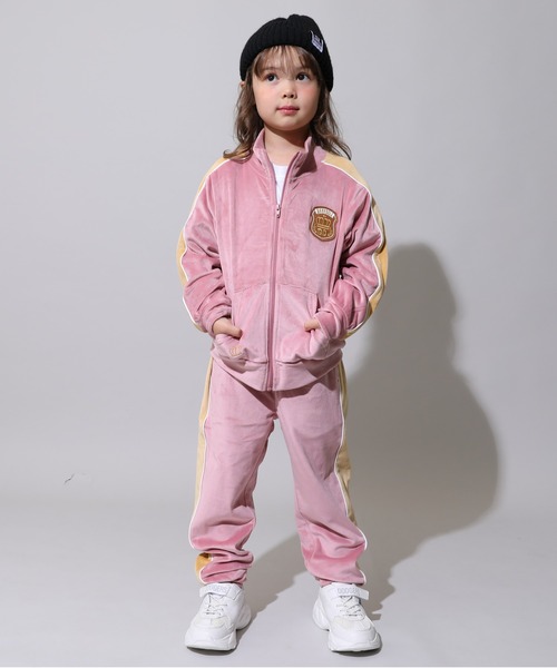 BABYDOLL(ベビードール)の「親子お揃い パイピングベロアジャケット 1057K(ボトムス別売)(ジャージ・キッズ・ブラウン/チェリーピンク/オフホワイト/ブラック・100cm/140cm/150cm/90cm/110cm/120cm/130cm/80cm)」の8枚目の写真