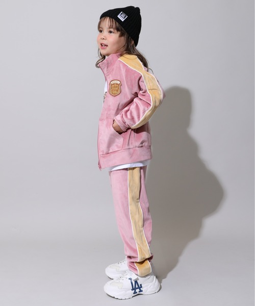 BABYDOLL(ベビードール)の「親子お揃い パイピングベロアジャケット 1057K(ボトムス別売)(ジャージ・キッズ・ブラウン/チェリーピンク/オフホワイト/ブラック・100cm/140cm/150cm/90cm/110cm/120cm/130cm/80cm)」の10枚目の写真