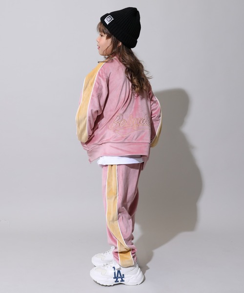 BABYDOLL(ベビードール)の「親子お揃い パイピングベロアジャケット 1057K(ボトムス別売)(ジャージ・キッズ・ブラウン/チェリーピンク/オフホワイト/ブラック・100cm/140cm/150cm/90cm/110cm/120cm/130cm/80cm)」の13枚目の写真