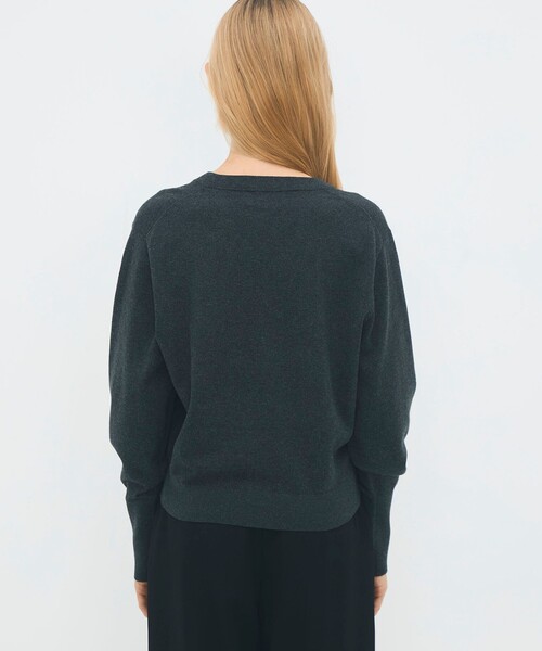 コットンカシミヤストレット Vネックプルオーバー（ニット/セーター