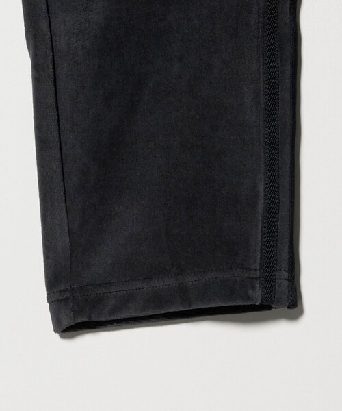 adidas Originals（アディダスオリジナルス）の「＜adidas Originals＞ベロア トラックパンツ（その他パンツ・レディース・ダークグレー/ブラック・S/XS）」の6枚目の写真